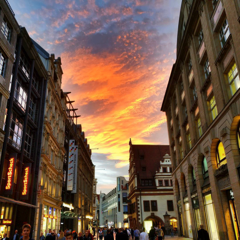 Leipzig Innenstadt mit Sonnenuntergang